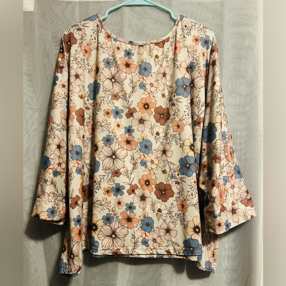 SHEIN Cream Bell Sleeve Blouse Relaxed Boxy Fit
